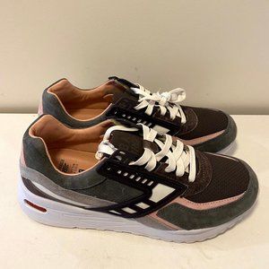 BAIT x Brooks Regent Rabbit Foot Size 9.5